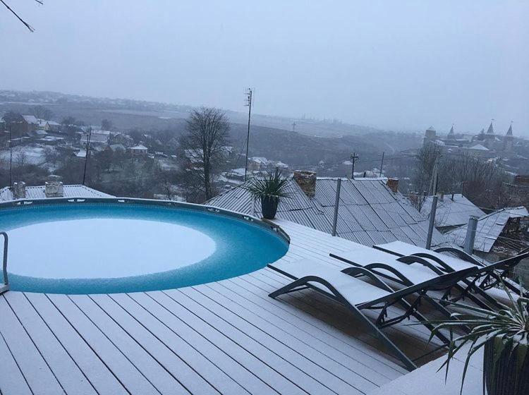Tatsopus Kamianets-Podilskyi Exterior foto